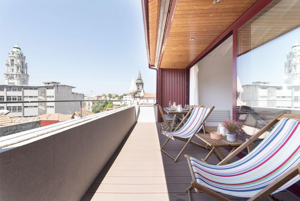 Lovelystay - Top Floor Balcony Apartment ポルト エクステリア 写真